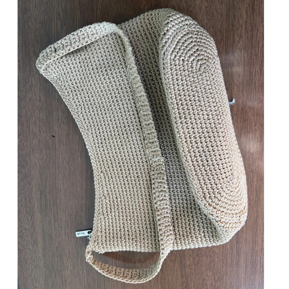 The Sak Crochet Tan Zip Hobo Shoulder Bag Purse Boho Beachy Relaxed Natural